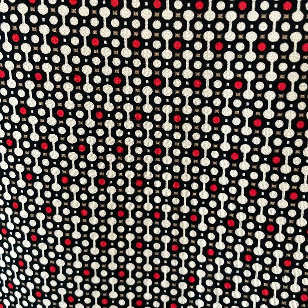 KISMET Ladies Size Small Short Sleeve Blouse Top  V Neck Polkadot Pattern Design - Picture 6 of 7